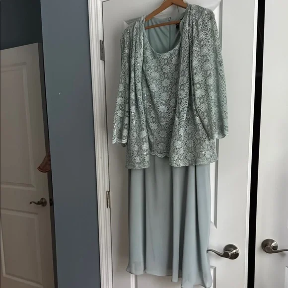 r&m richards green dress Long Plus Size Evening Dress Long R&M Richards 5623W main image 1